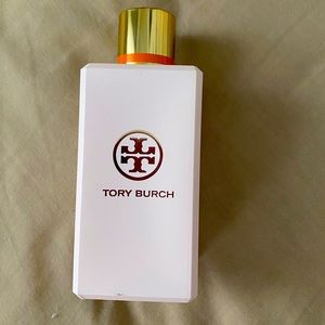 Tory Burch shower gel